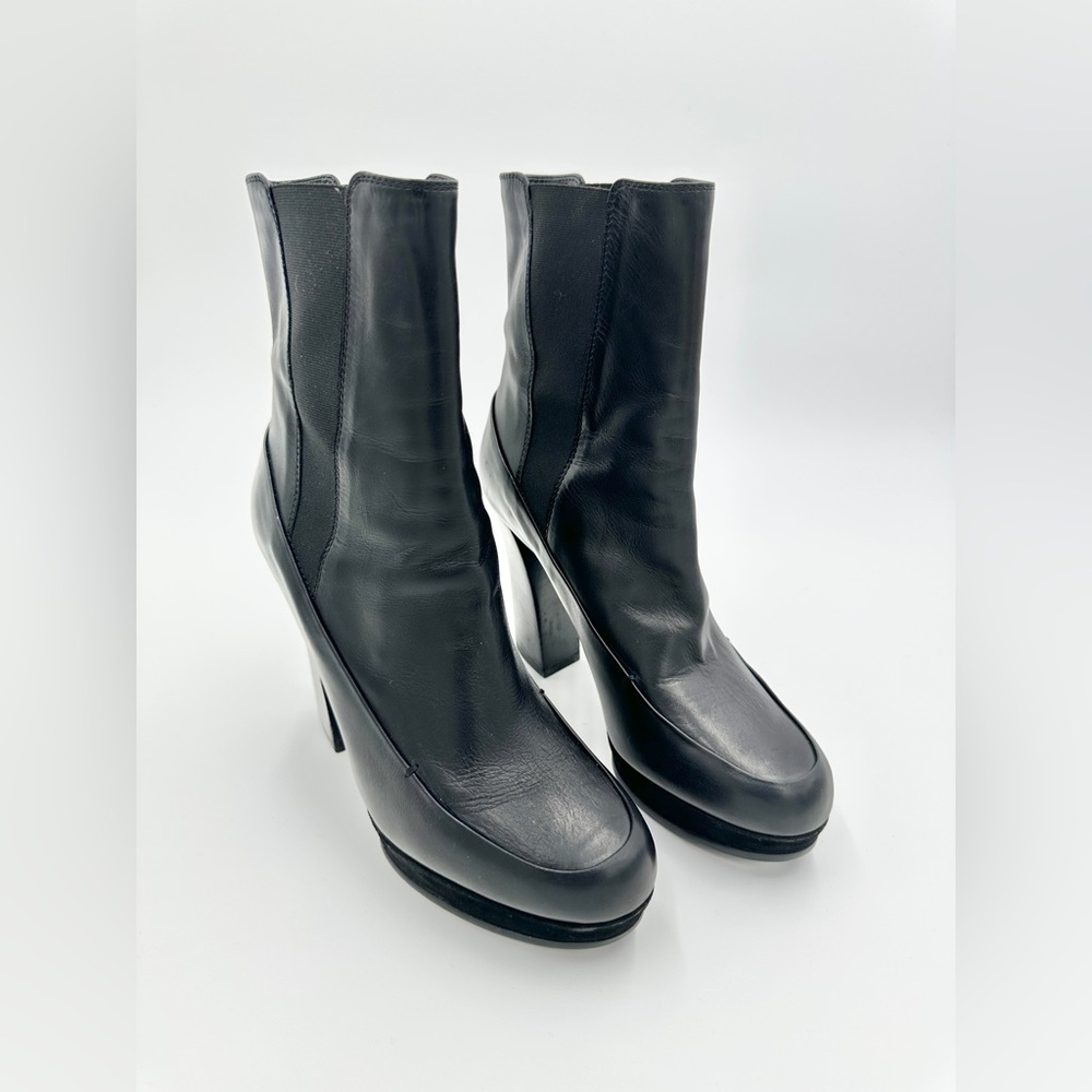 Tod’s women’s leather boots - high heel Chelsea‎ boots black leather 39.5 US 9.5